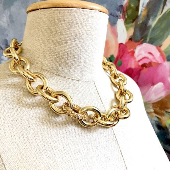 Banana Republic Jewelry - NWT 125 GOLD Banana Republic Crystal Paved Glamour Necklace NWT 125